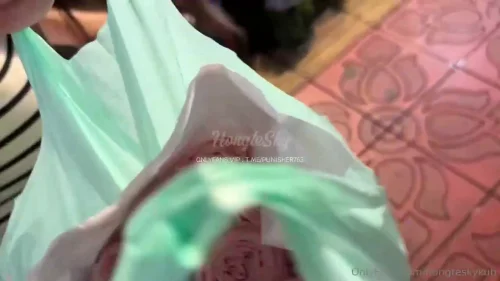 คลิปหลุด Onlyfans hongteskykub นัดเย็ดแฟนสาวสาวไทยหุ่นดีนมใหญ่ผิวขาวสวยมาเจอโรงแรม เย็ดสดไม่ใส่ถุงขย่มควยแรงอมควยเลียหีสลับ ท่าหมาเย็ดโหดก่อนแตกในเต็มรูหีถ่ายกล้องชัดทุกฉาก