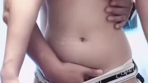 คลิปหลุดไทย Onlyfans IcecreamSwg สาวผิวขาวน่ารักนมใหญ่ นัดแฟนมาเย็ดโรงแรม ยืนกระแทกหีครางเสียวลั่นห้อง แฟนแตกในหีเต็มรู